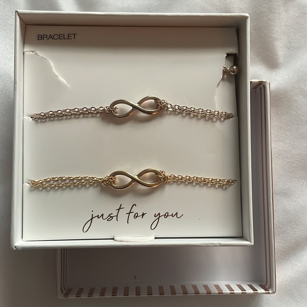 Friendship bracelets - Picture 3 of 3